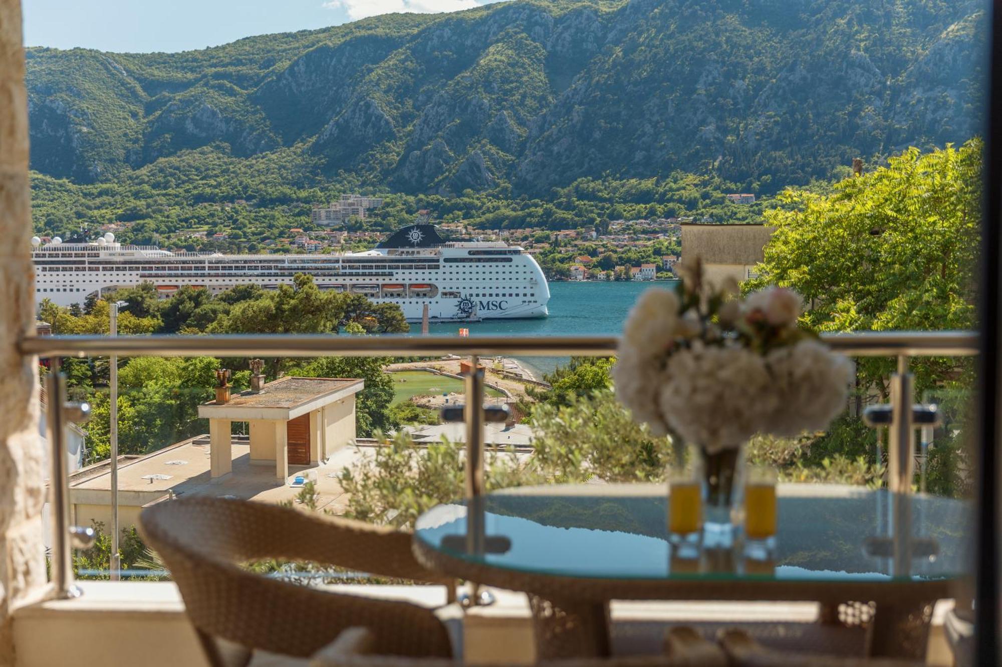 Apartments Los Olivos Kotor Luaran gambar
